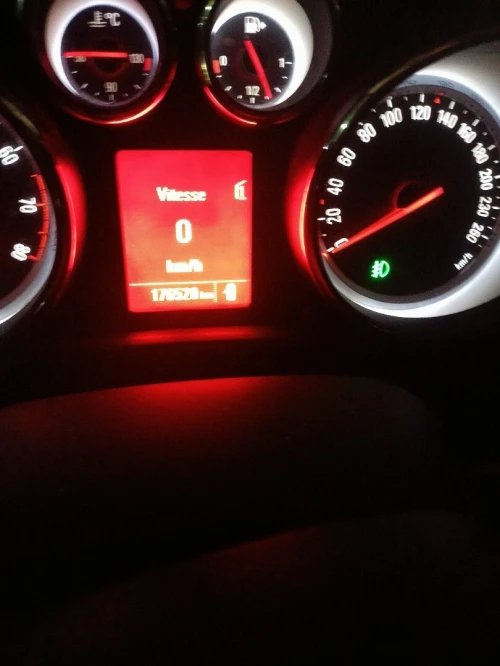 Opel Astra 4 portes 2014 Astra 4 portes