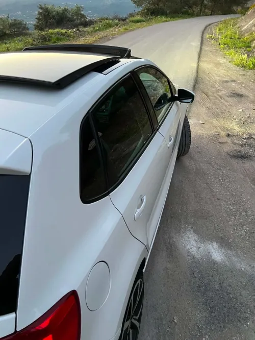 Volkswagen Polo 2015 Carat+