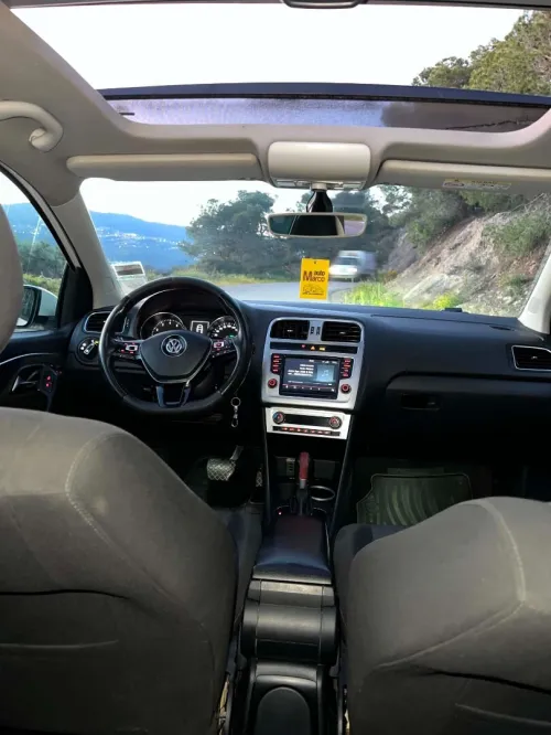 Volkswagen Polo 2015 Carat+