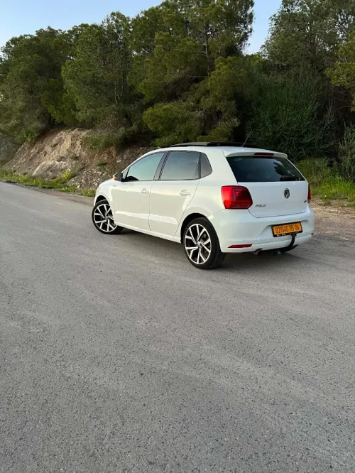 Volkswagen Polo 2015 Carat+