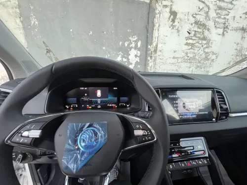 Skoda Karoq 2025 Luxury