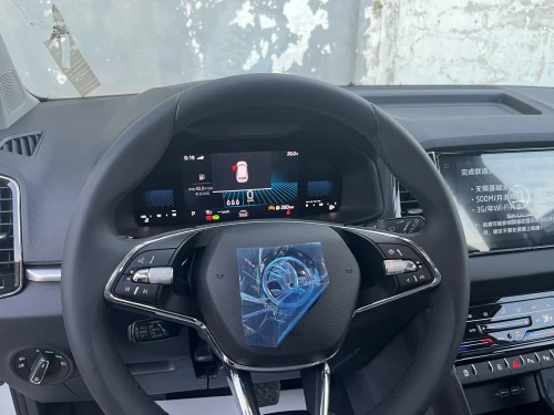 Skoda Karoq 2025 Luxury