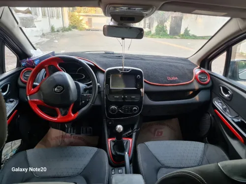 Renault Clio 4 2013 Exception