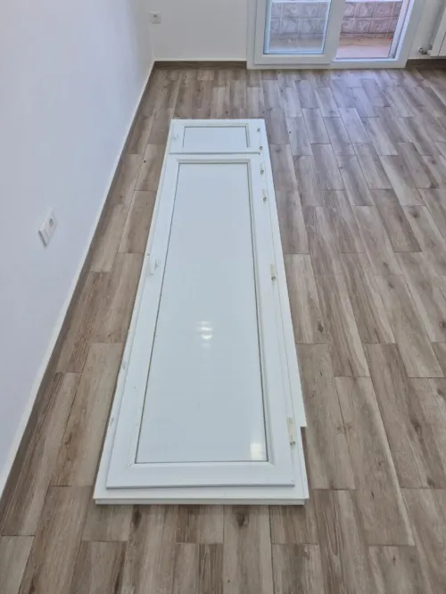 Porte Placard en PVC