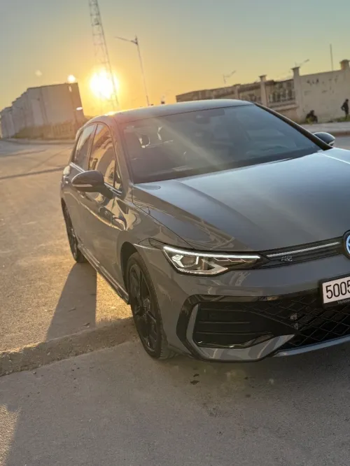 Volkswagen Golf 8 2025 R-Line