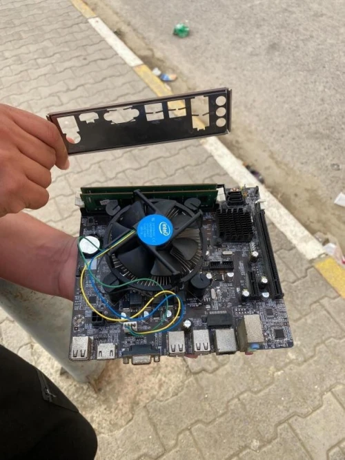 Combo pc للبيع وتبديل