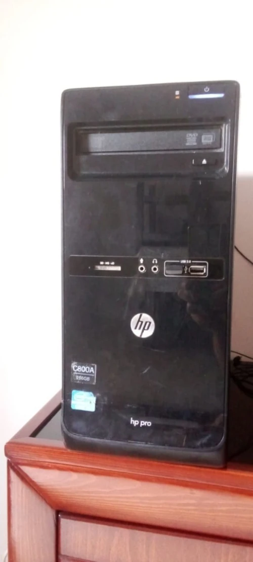 ORDINATEUR PC DE BUREAU