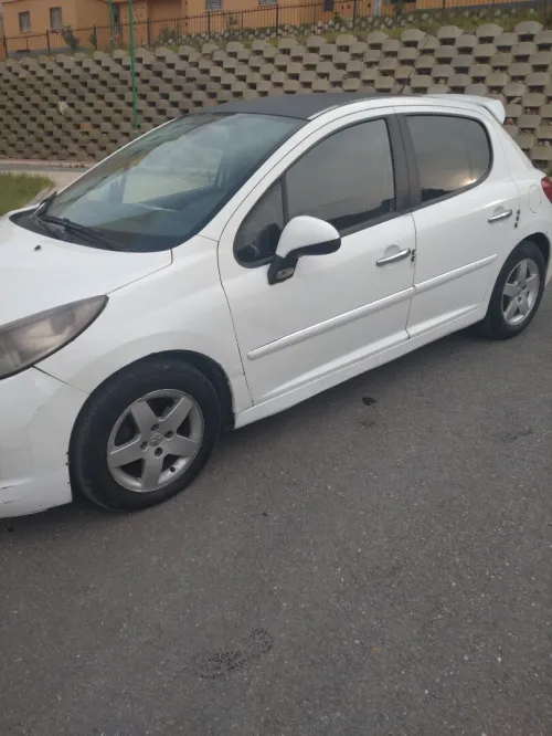 Peugeot 207 2012 