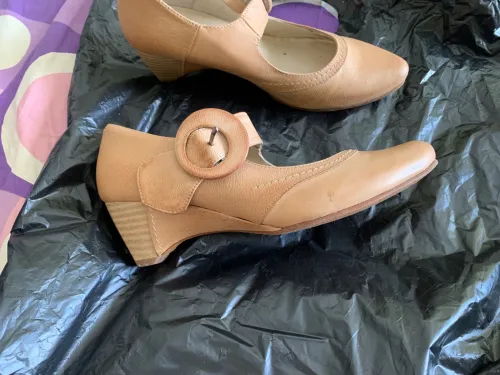 Chaussures marron clair 36