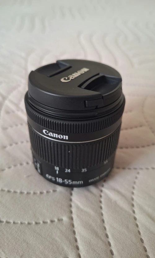 Canon 200D / SL2