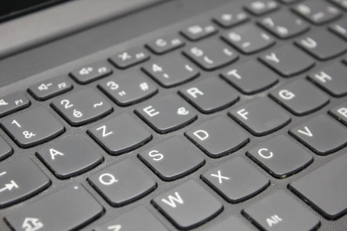 LENOVO V15 I3-1005G1 8GB 256GB SSD 15 FHD