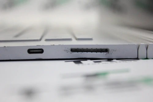 MICROSOFT SURFACE BOOK 2 I5 7th 8GB 256GB SSD 3K TACTILE