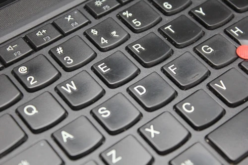 LENOVO THINKPAD T14 I5-1145G7 16GB 512GB 14 FHD