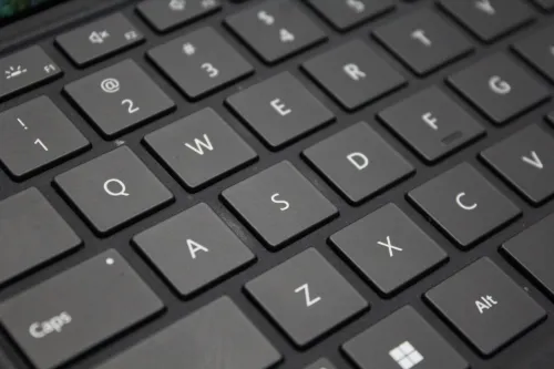 MICROSOFT SURFACE PRO 8 I7 11th 16 GB 256 GB 3K TACTILE DETACHABLE