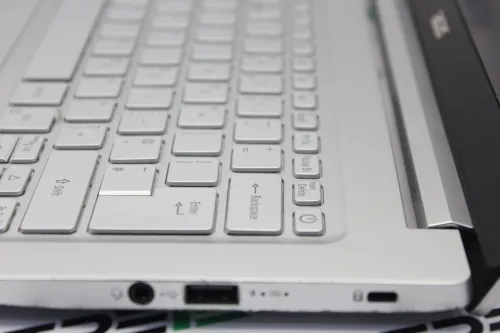 ACER SWIFT 3 SF314 RYZEN 5 8GB 1TB SSD FHD 