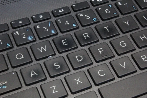 HP LAPTOP 15 I3 11th 8GB 256GB SSD 15" FHD TACTILE 