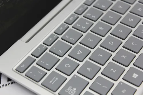 MICROSOFT SURFACE LAPTOP GO I5 10th 16GB 256GB SSD 12.4" TACTILE 