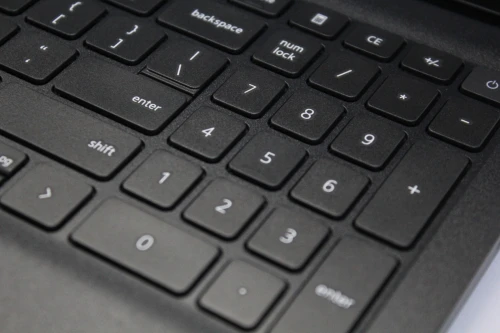 DELL INSPIRON 15 I3 12th 16 GB 1TB SSD 15 FHD