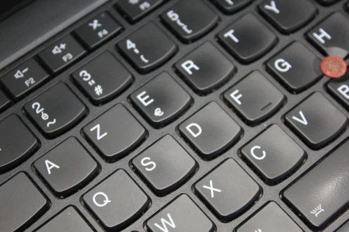 LENOVO THINKPAD T470S I7-7500U 16GB 512GB SSD 14 FHD