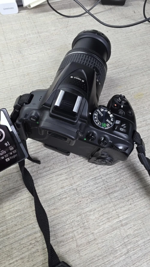 Nikon D5300 18-55 Vr +Trépied Manbily MPT-284 Aluminium