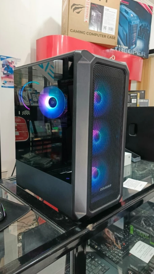 Station gamer & graphique COUGAR ARCHON