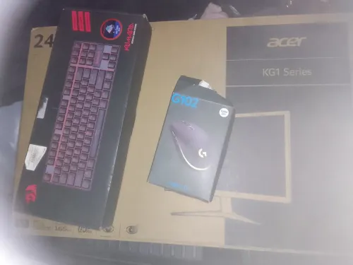 écran clavier souris