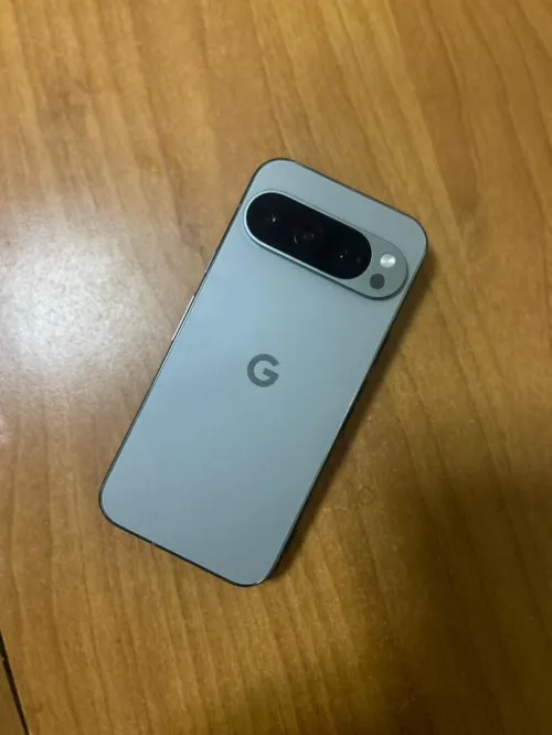 Google Pixel 9 Pro – 16 Go / 256 Go – Gris Pixel 9 Pro