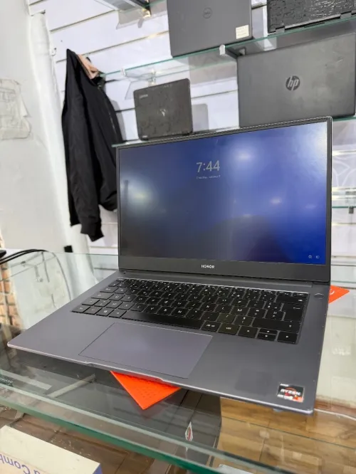Honor MagicBook 14"