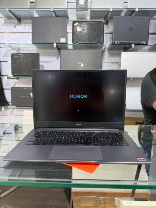 Honor MagicBook 14"