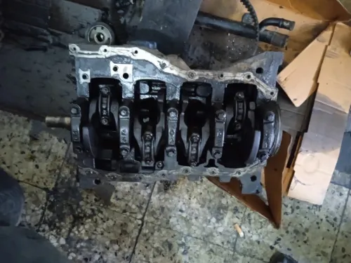 Demie moteur