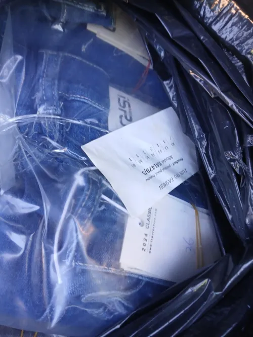 Jeans 1er choix 1000da للحبة