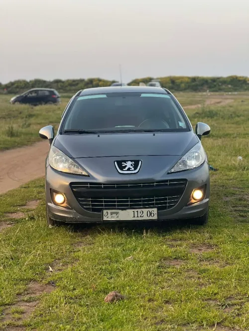 Peugeot 207 2012 