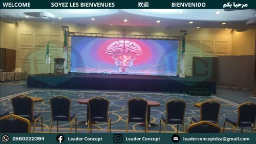 ÉCRANS GÉANTS LED AVEC STRUCTURE ALUMINIUM DÉMONTABLE