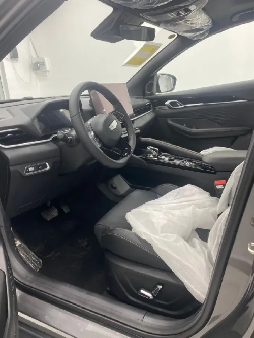 Geely Coolray 2025 Gf+