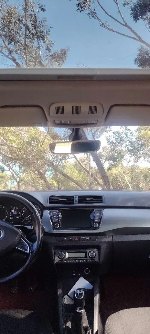 Skoda Fabia 2016 Style (avec toit panoramique)