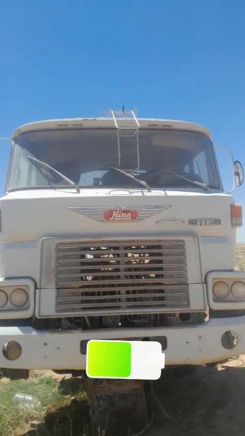 هينو Hino HH 1983
