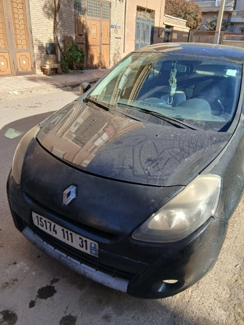 Renault Clio 3 2011 Night and Day