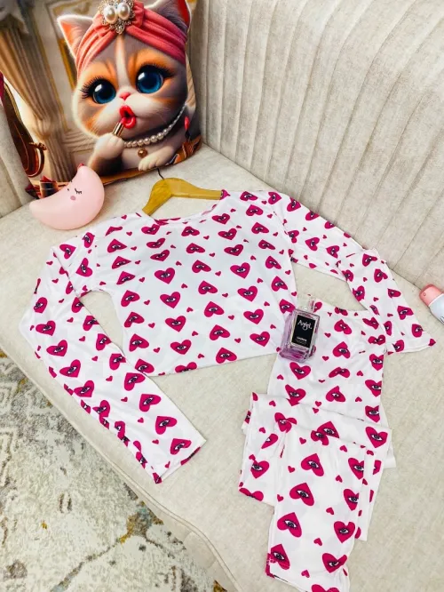 Pyjama gros solde 450 Da 