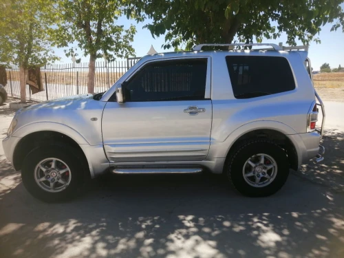 Mitsubishi Pajero Court 2001 Pajero Court