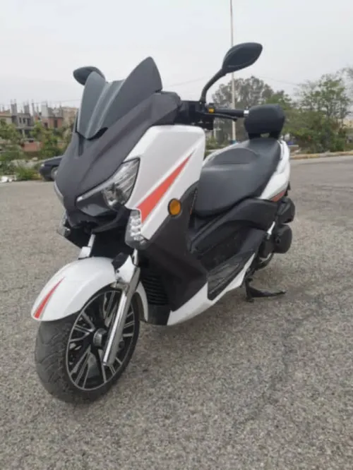 Sym Sym Lux Xmax T8 