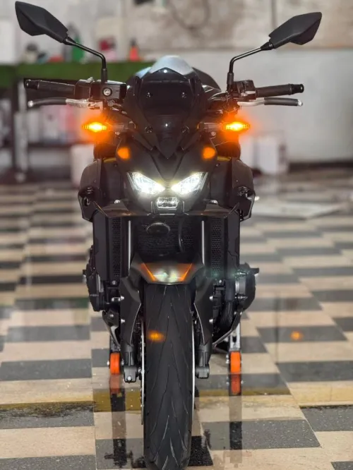 KAWASAKI Z900 