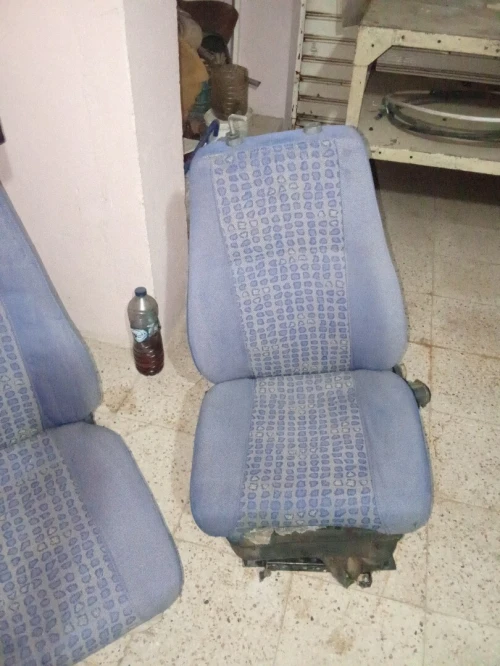 Chaise chauffeur+ 2 chaises passager 