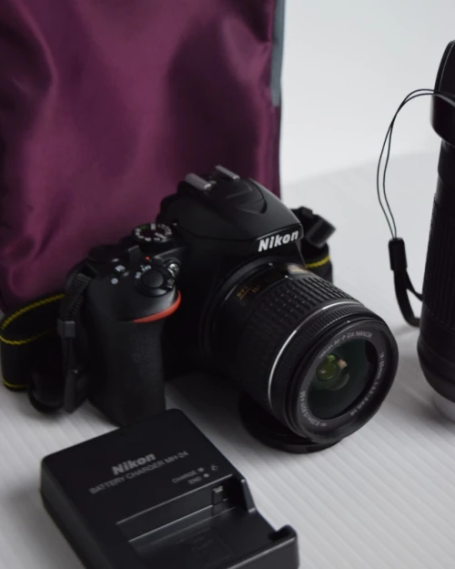 Nikon D3500 + 18-55mm