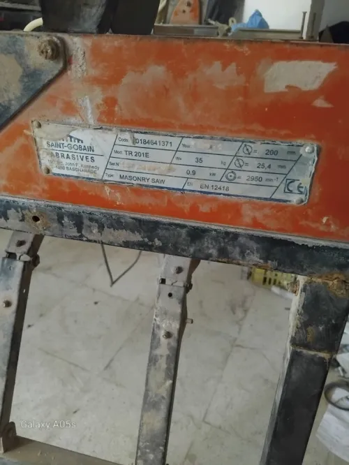 Scie faillence sur table