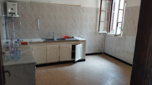 Location Appartement Niveau de villa F4 Alger Draria