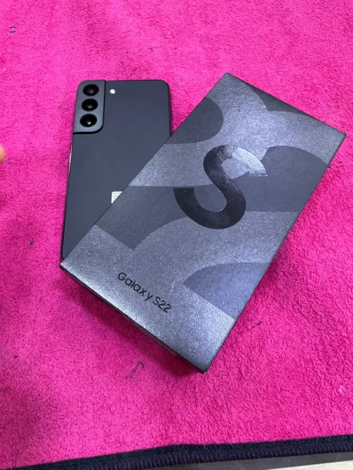 Samsung S22