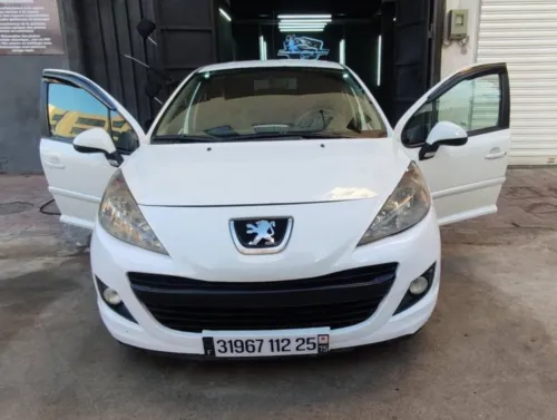 Peugeot 207 2012 207 1.4 essence + GPL