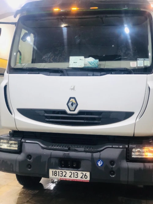 midlum 220 dxi renaut 