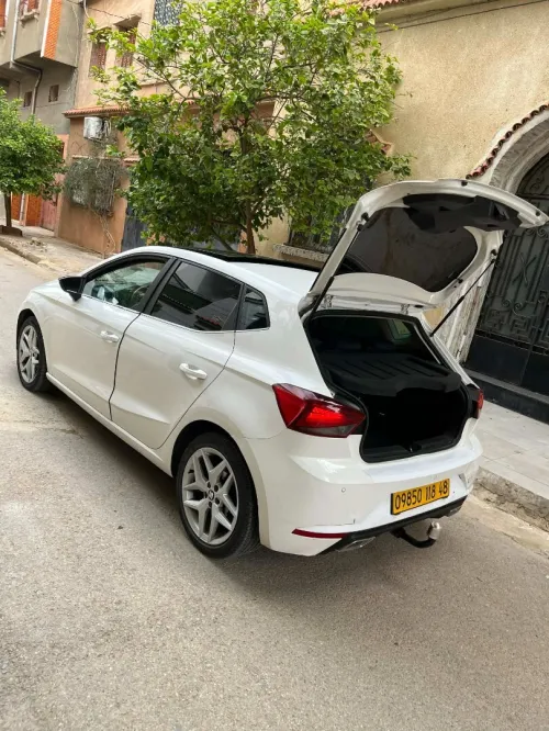Seat Ibiza 2018 HIGH 3