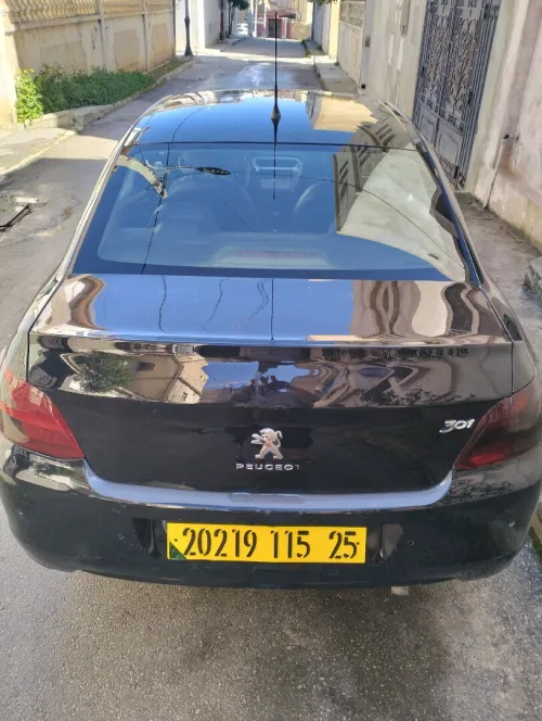 Peugeot 301 2015 Allure